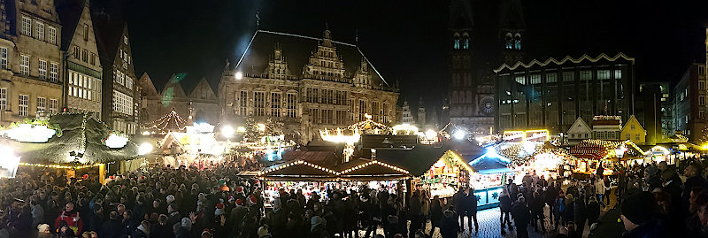 Der Weihnachtsmarkt auf dem Marktplatz