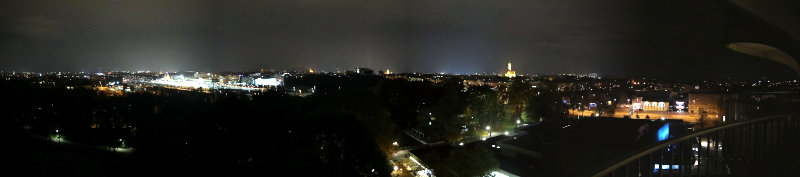 Augsburg bei Nacht - Blick vom Balkon des Dorint-Hotels