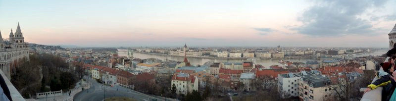 Blick von der Fischerbastei auf die Donau