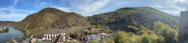 Blick von der Burg Metternich auf Beilstein