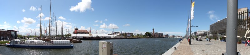 Bremerhaven - Blick auf den Neuen Hafen