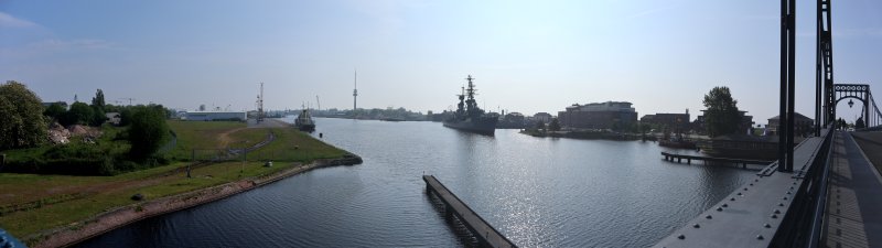 Blick von der Kaiser-Wilhelm-Brücke in Richtung Fernsehturm